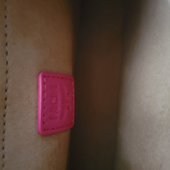 MCM Mini Portuna pink monogram shoulder bag with COA. - Picture 9 of 9